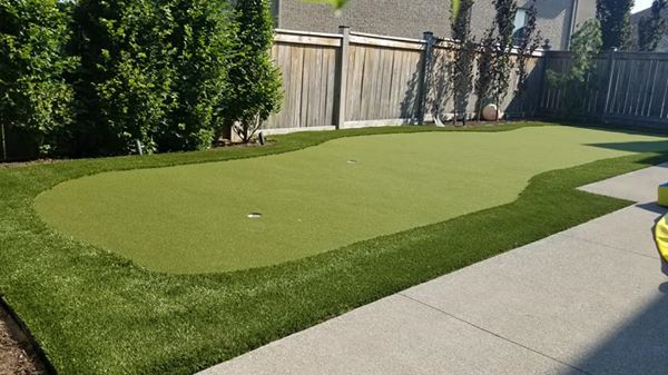 artificial-grass-and-putting-green_00